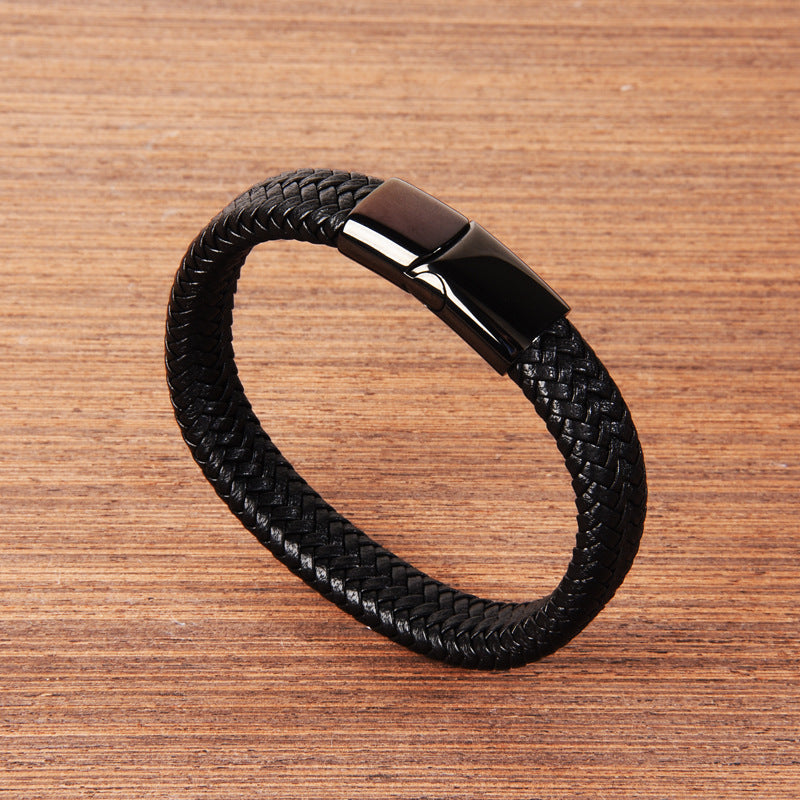 Classic Men Leather Bracelets In Various Colours